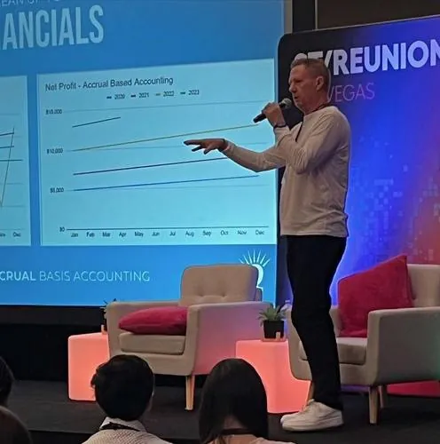 Pat Yates presenting accrual-basis financials at ST/Reunion, Las Vegas
